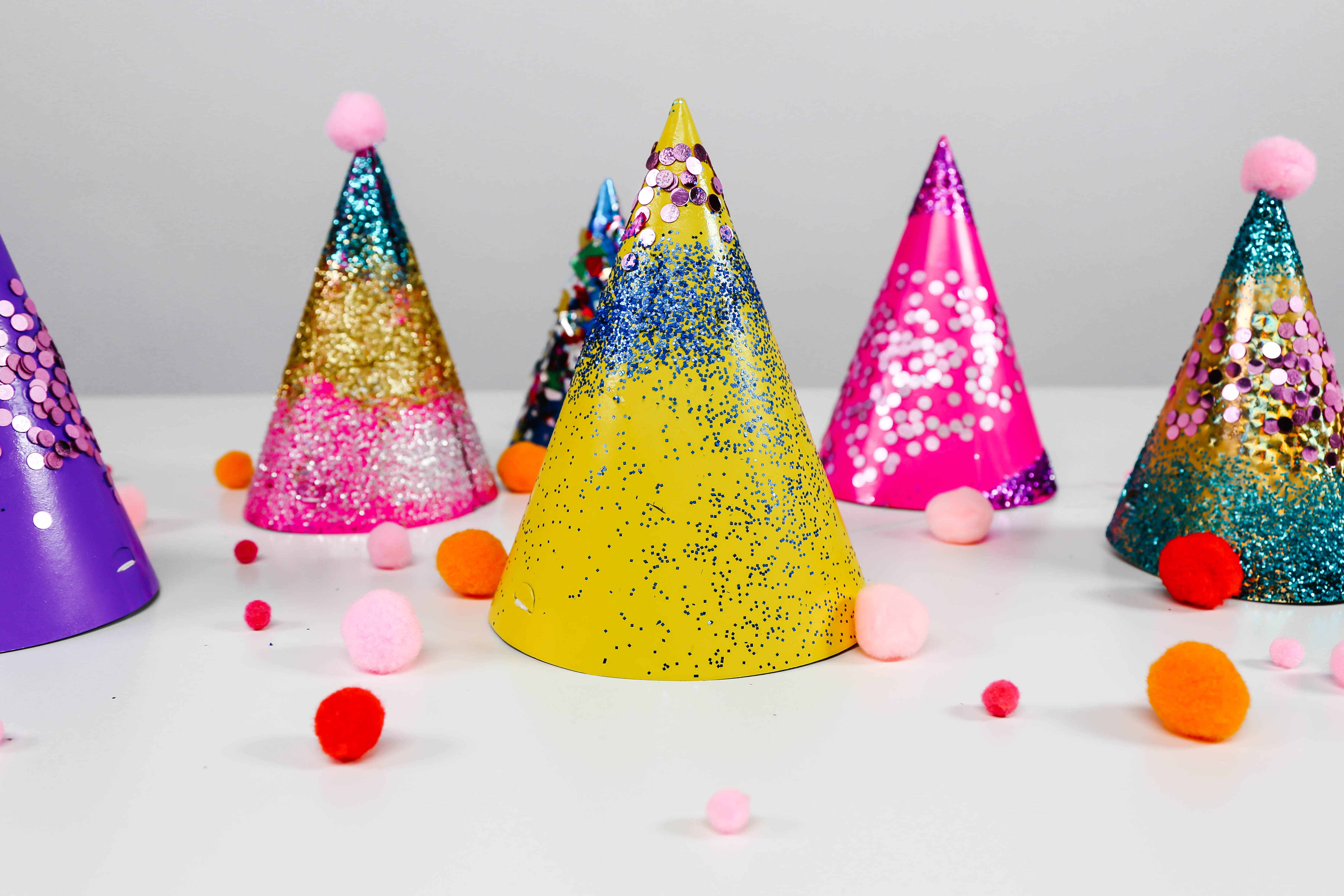 Glittery Party Hats | Obsessed : NYE Edition – Makeful